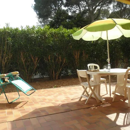 Appartement 3p En Rez-de-jardin Avec Piscine Et Parking, à 600m De La - Saint-raphaël - Fr-1-226a-151 Saint-Raphaël